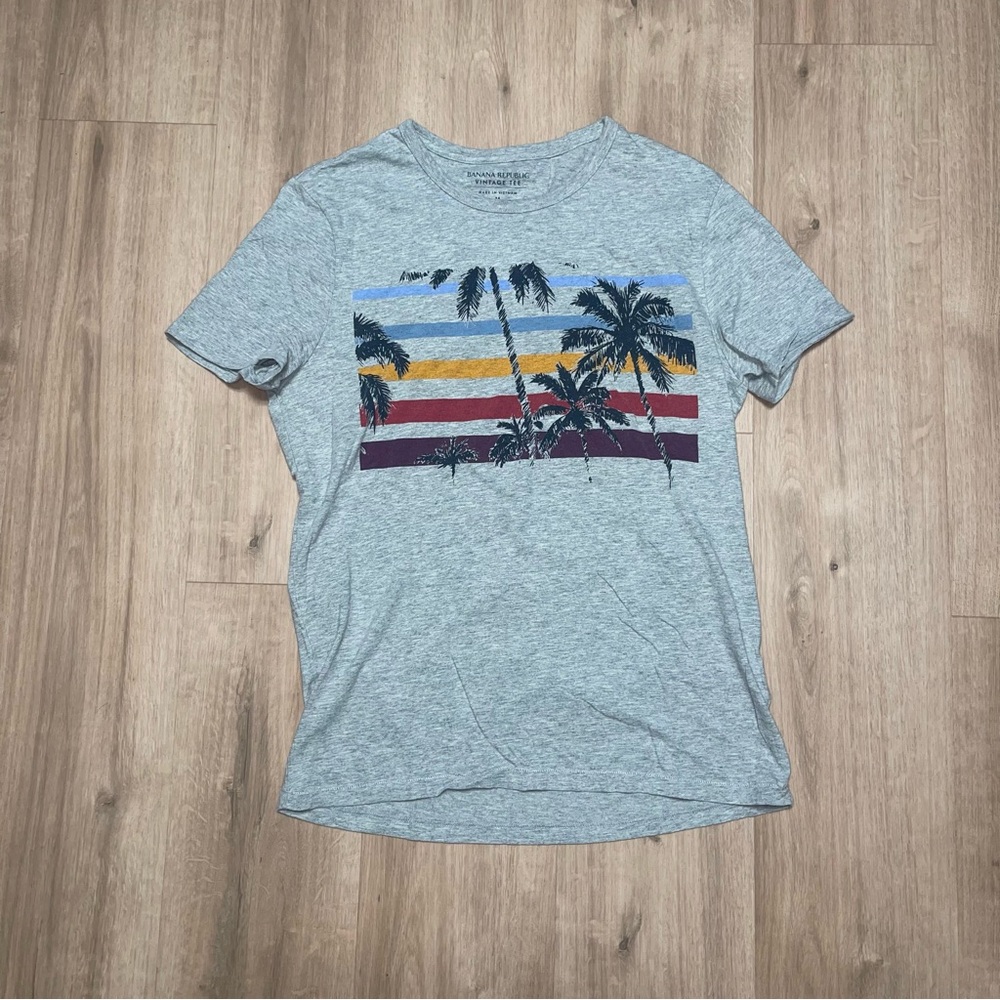 Banana Republic Gray Tropical Stripe Tee Mens Medium